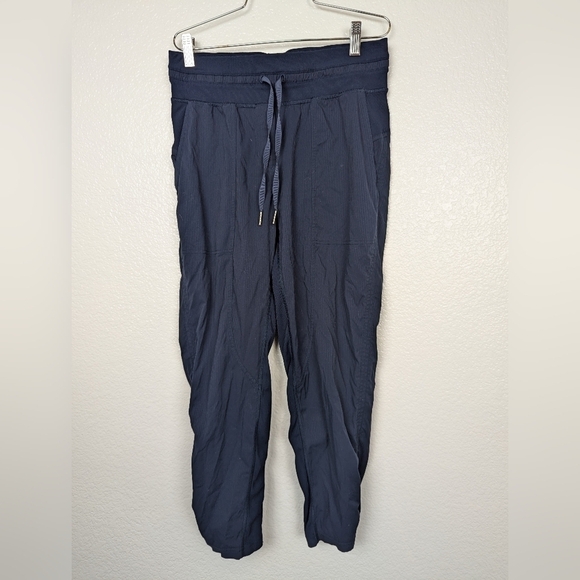Lululemon dance studio crop pants true navy - Picture 1 of 4